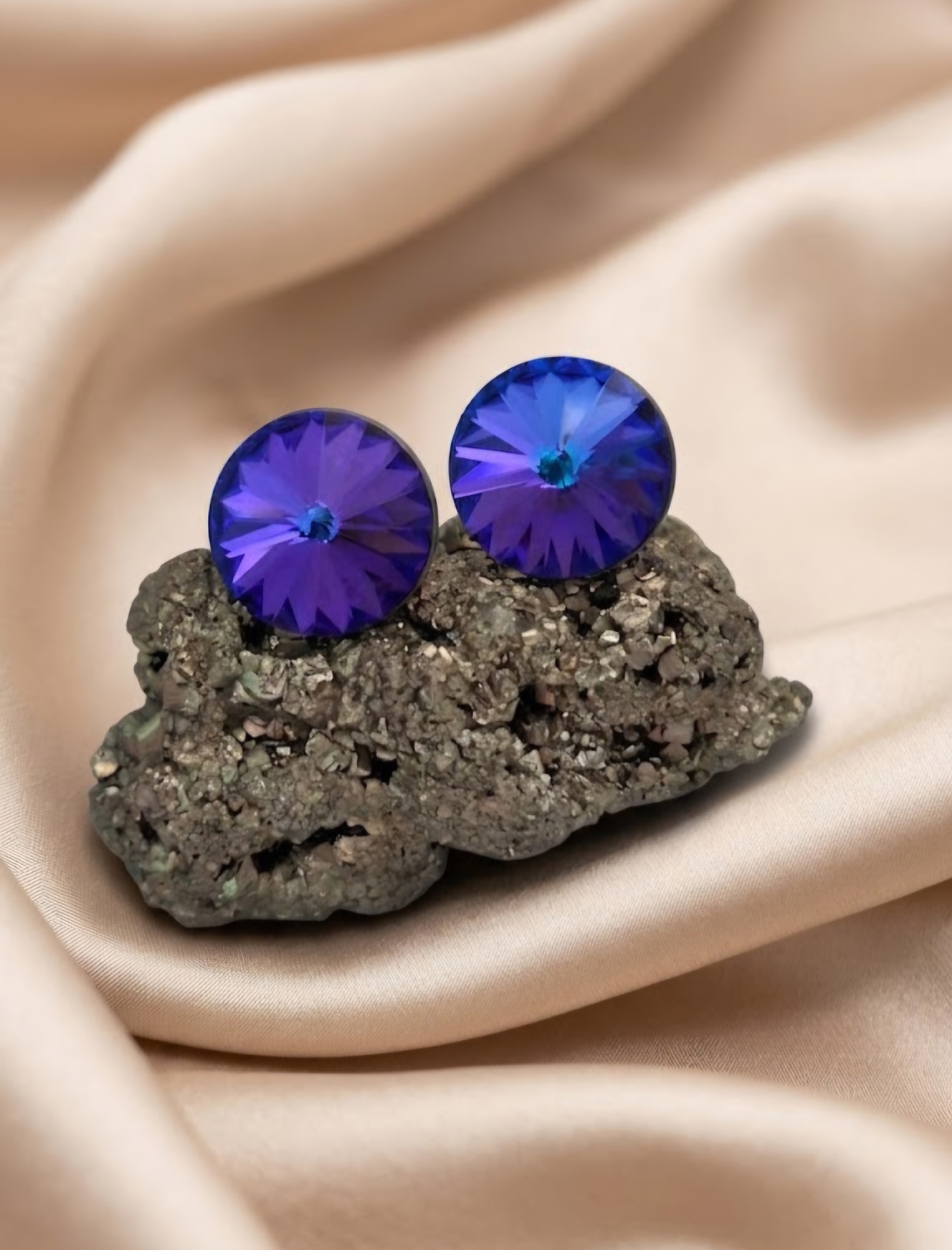 Napichovacie náušnice so Swarovski crystals z leštenej ocele - rivoli 12 - 3